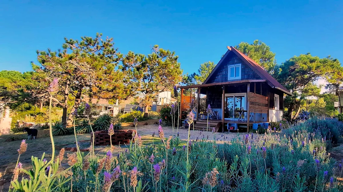 Chalet Provenzal, cabaña en Punta del Diablo (foto 1)